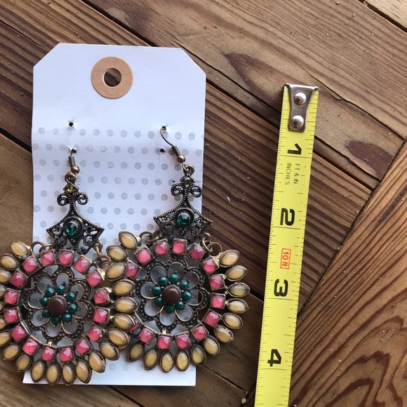 Circular Dangle Earrings Vintage-Looking - Picture 5 of 5